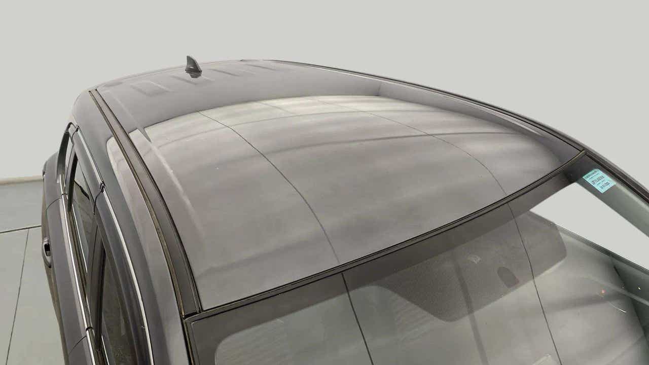 Sunroof view of a Maruti Suzuki Grand Vitara