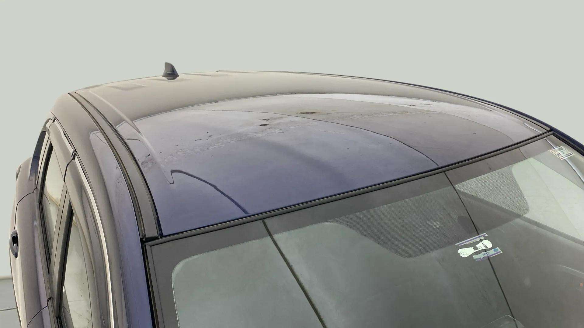 Sunroof view of a Maruti Suzuki Grand Vitara