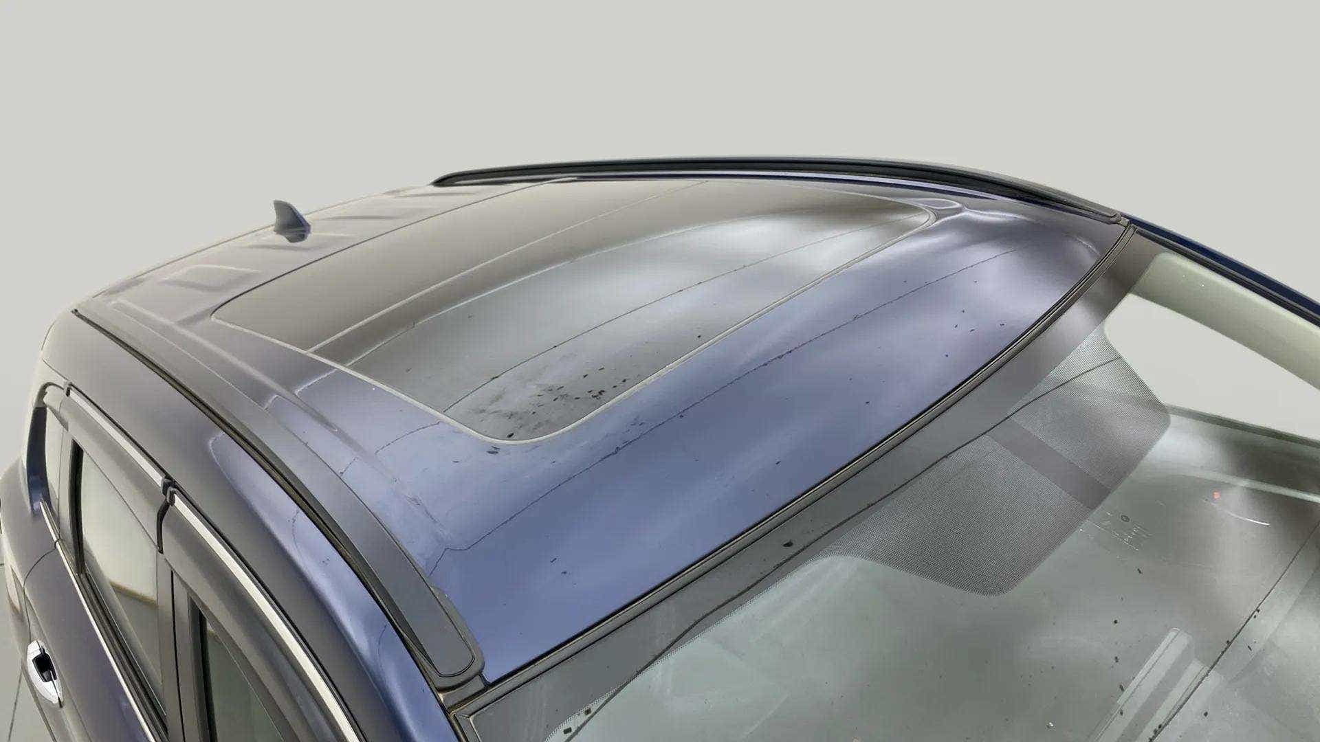 Sunroof and roof area of a Maruti Suzuki Grand Vitara