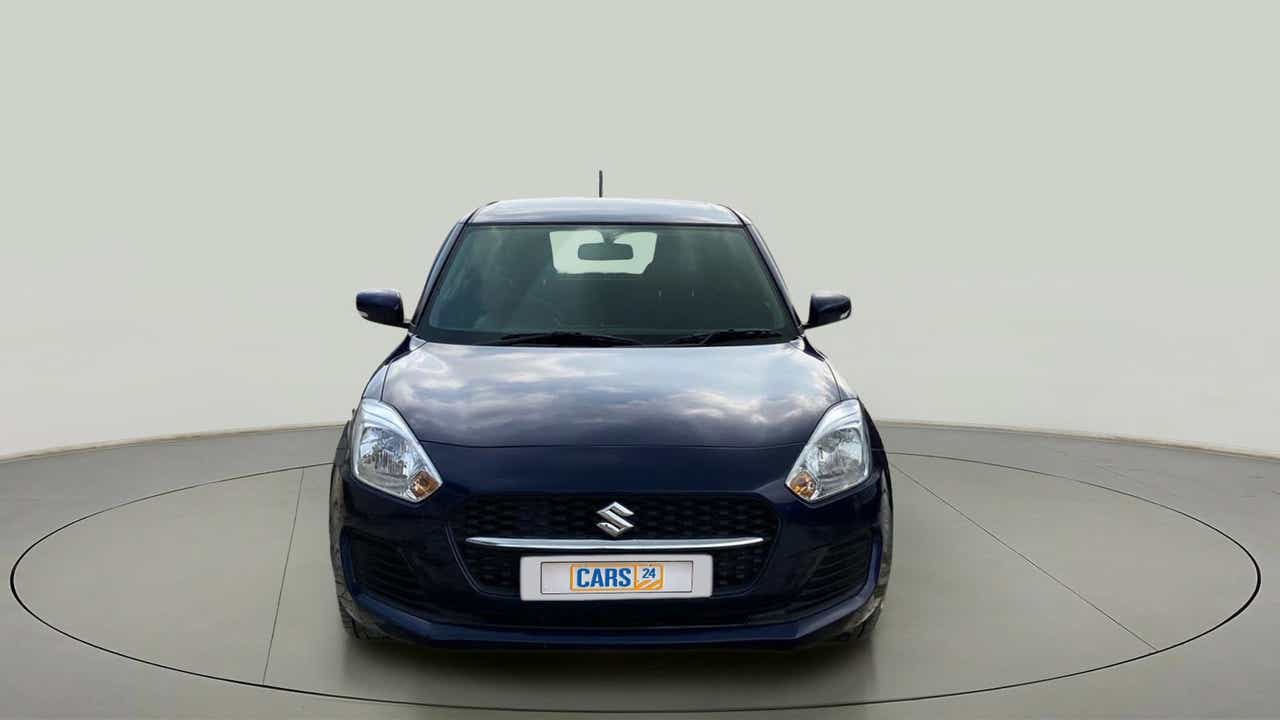 Front view of a maruti suzuki swift 2021 - 2023