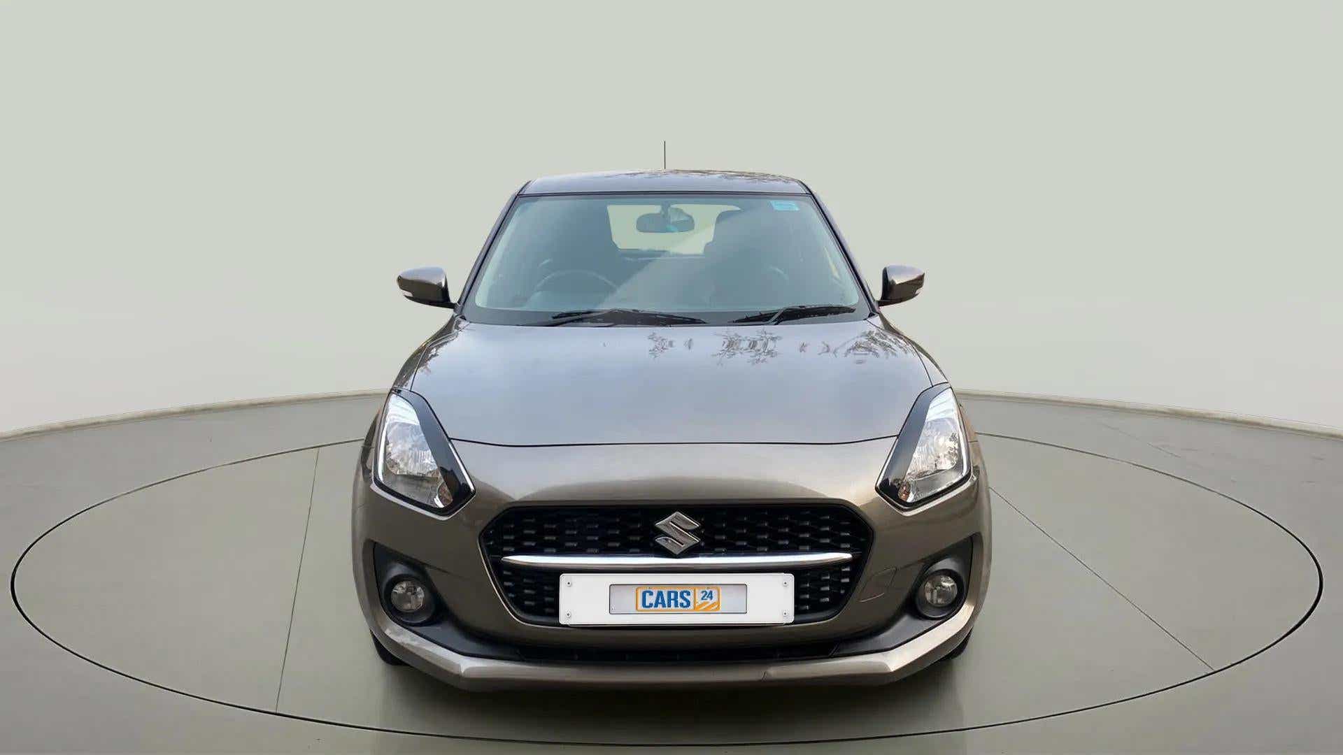 Front view of a maruti suzuki swift 2021 - 2023