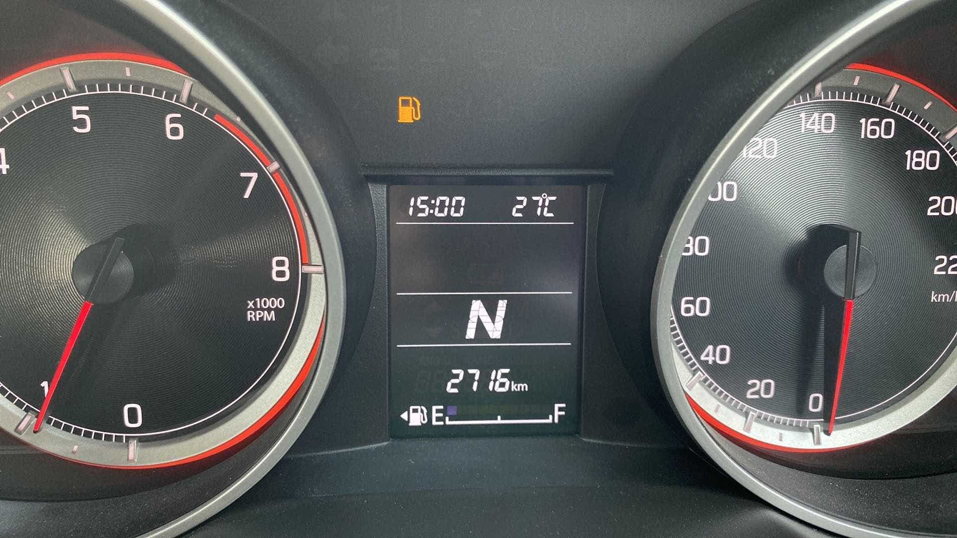 Instrument cluster of a maruti suzuki swift 2021 - 2023