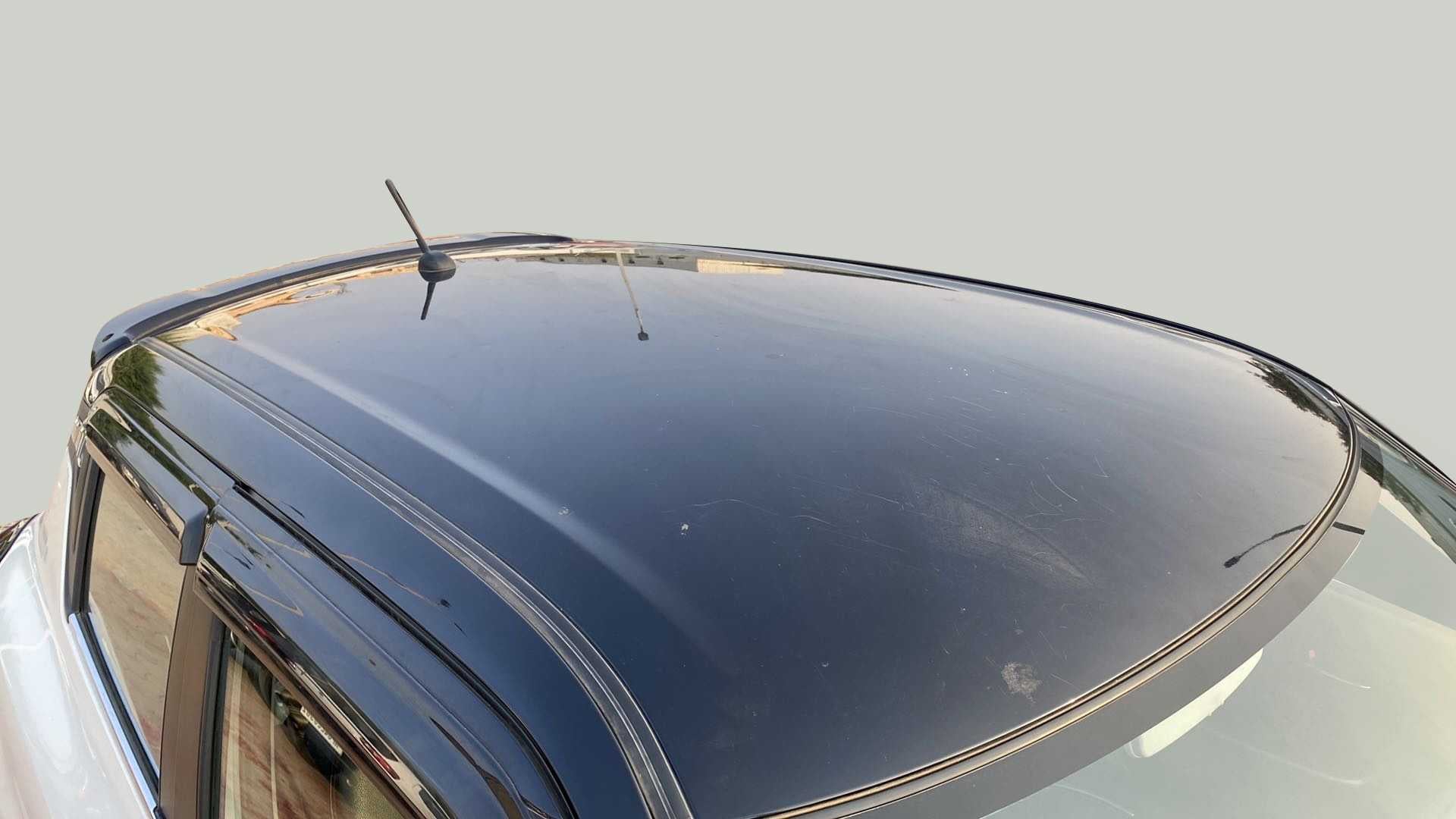 Roof view of a maruti suzuki swift 2021 - 2023