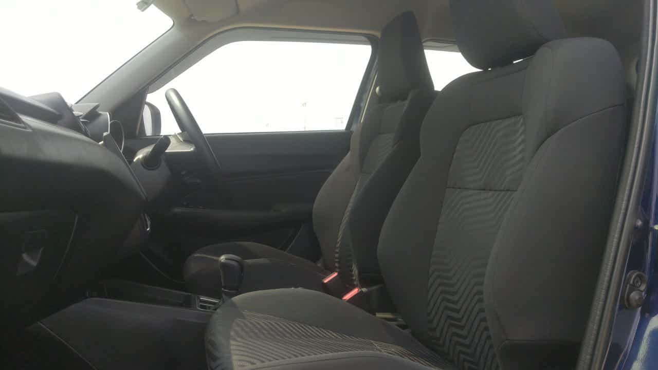 Front interior seats of a Maruti Suzuki Swift 2021 - 2023