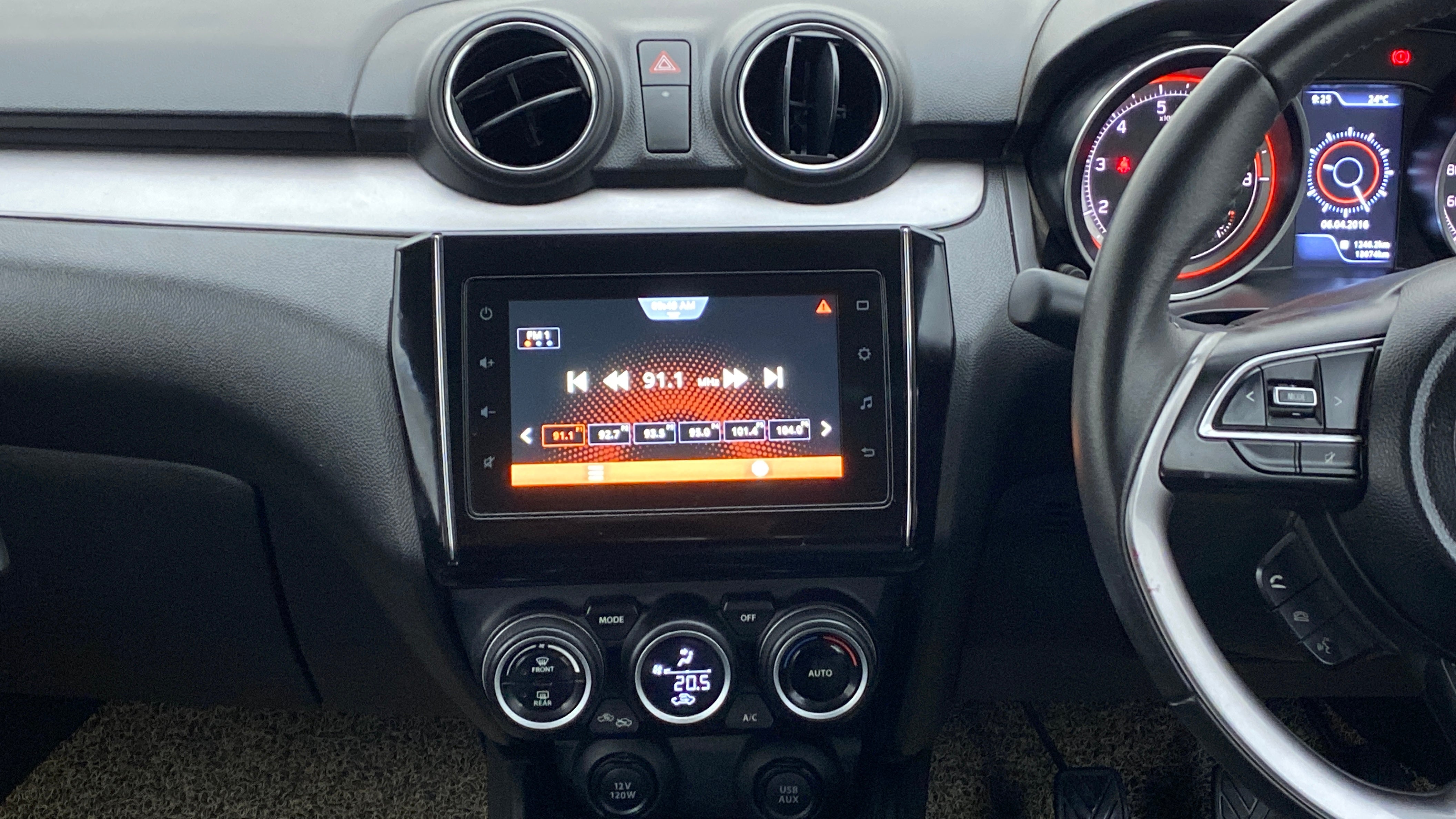 Infotainment system and dashboard view of a Maruti Suzuki Swift 2021 - 2023