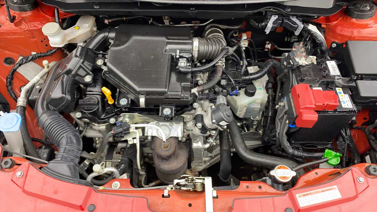 Engine bay of a Maruti Suzuki Swift