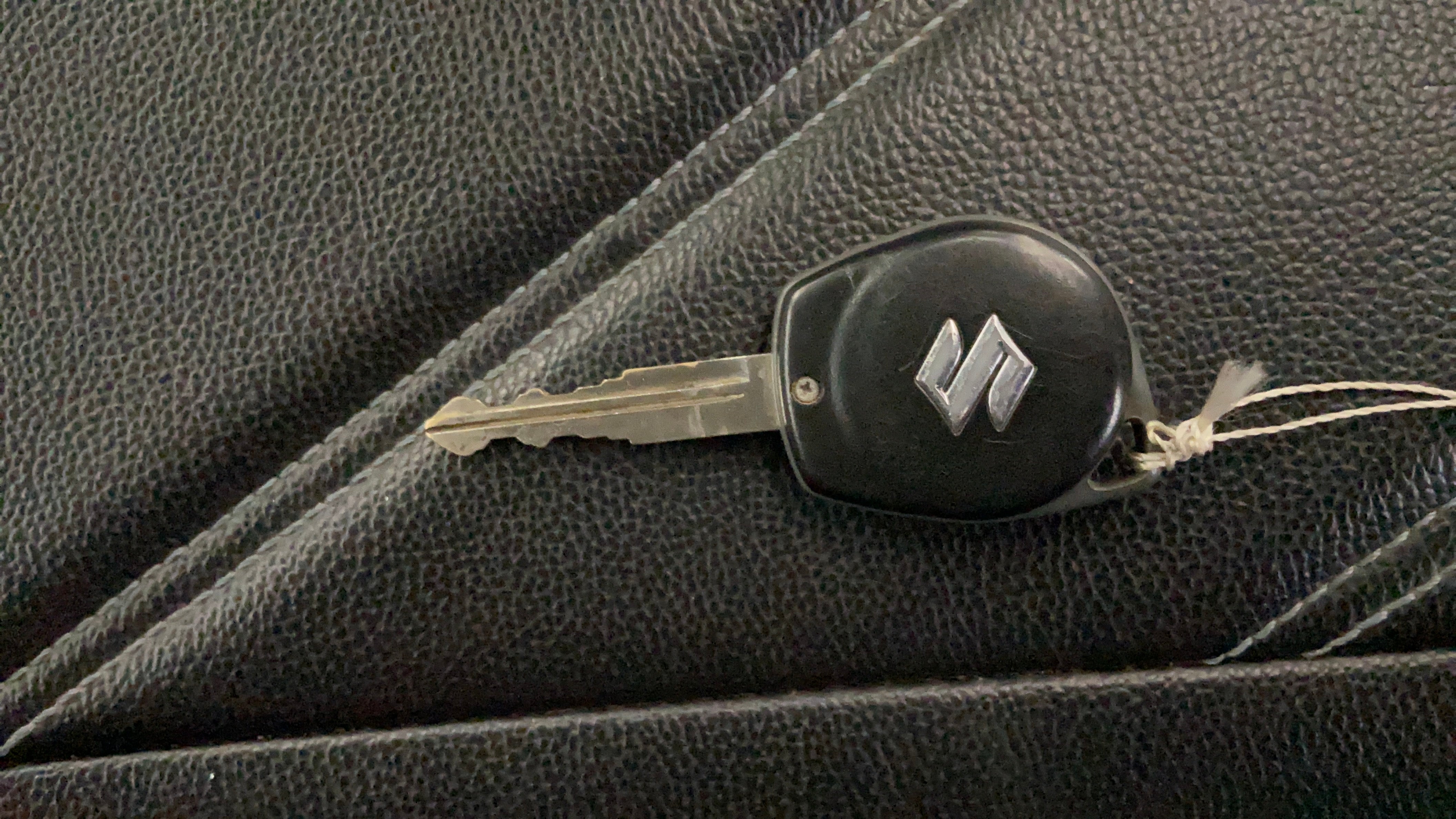 Close-up of a Maruti Suzuki Swift key