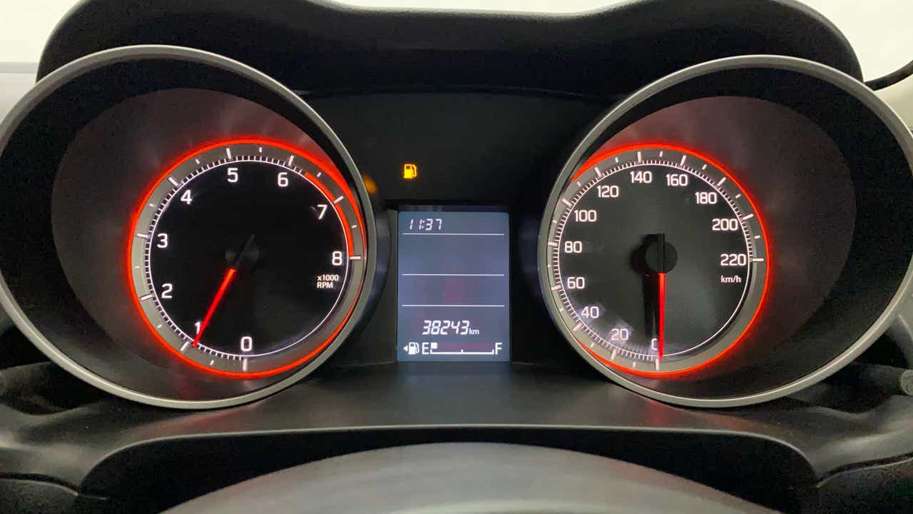Instrument cluster view of a Maruti Suzuki Swift 2021 - 2023