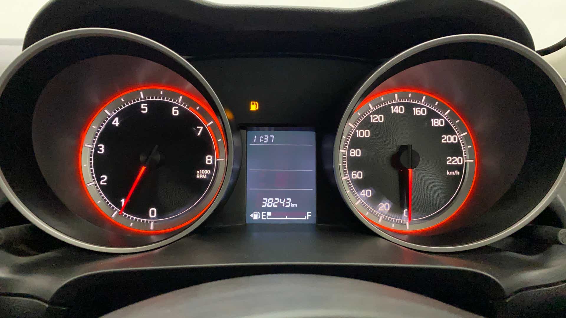 Instrument cluster view of a Maruti Suzuki Swift 2021 - 2023