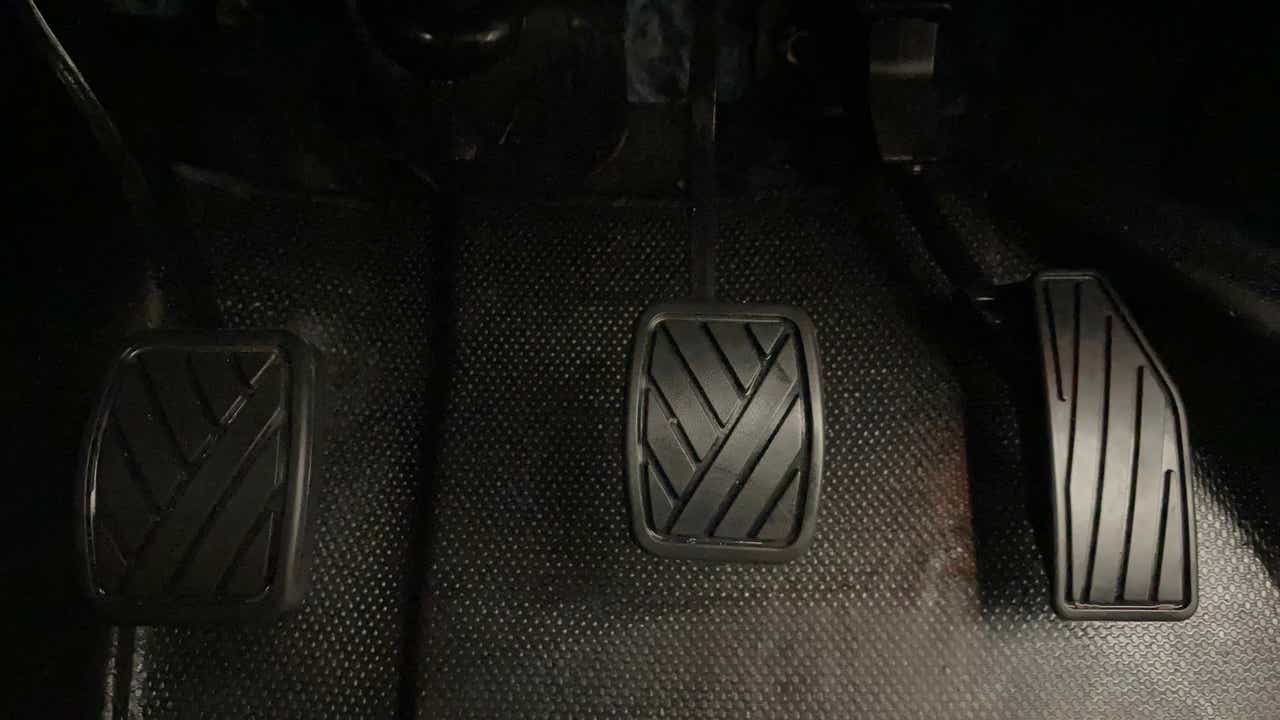 Pedals of a Maruti Suzuki Swift