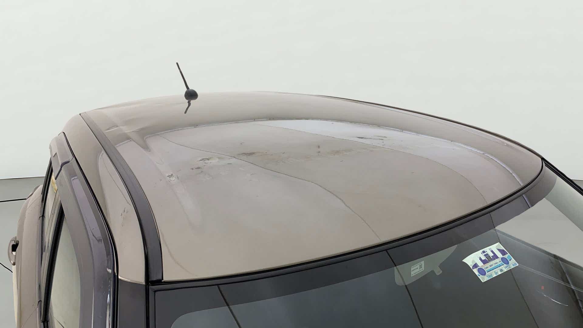 Roof view of a Maruti Suzuki Swift