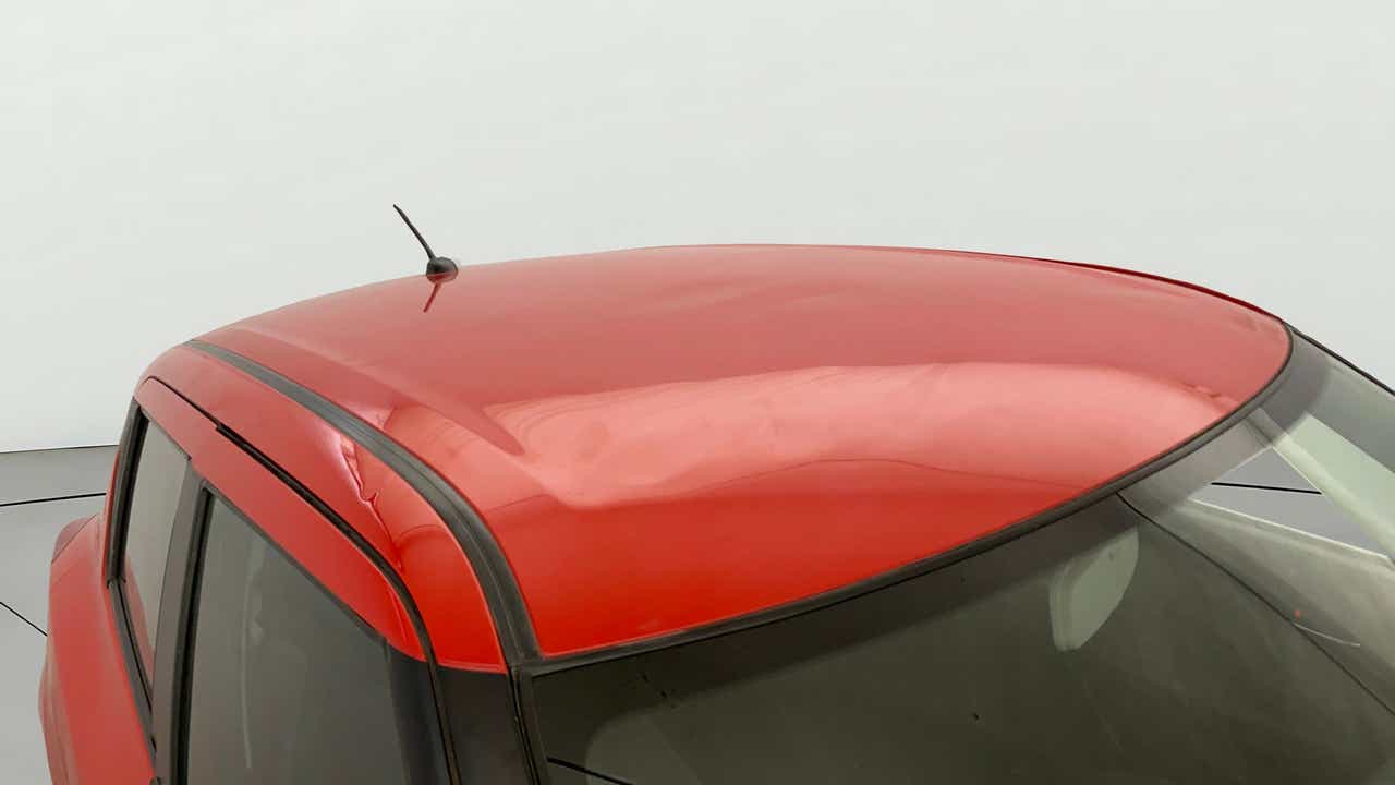 Roof view of a Maruti Suzuki Swift 2021 - 2023