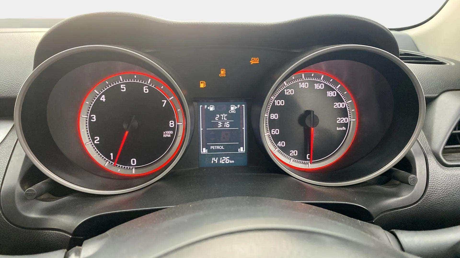 Instrument cluster of a Maruti Suzuki Swift 2021 - 2023