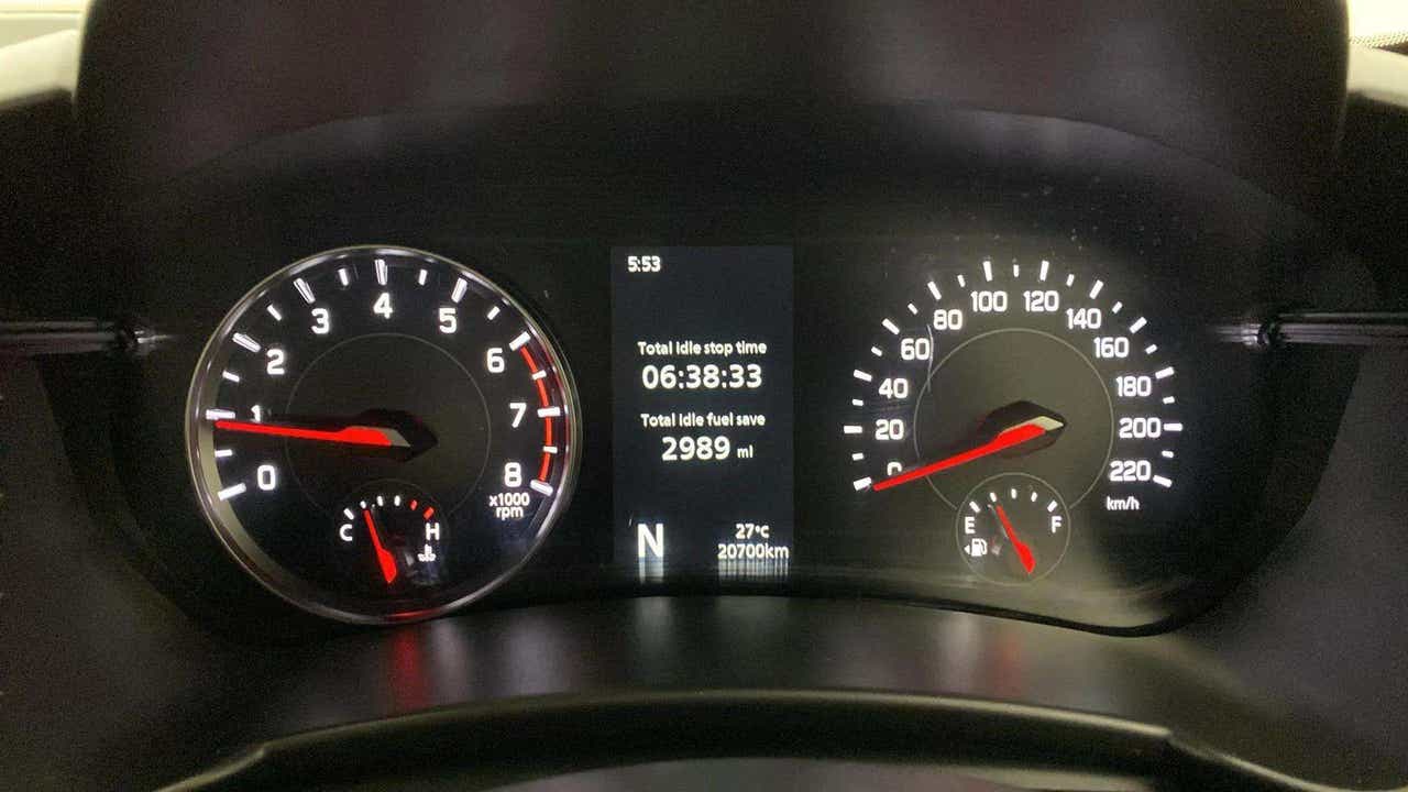 Instrument cluster of a Maruti Suzuki Swift