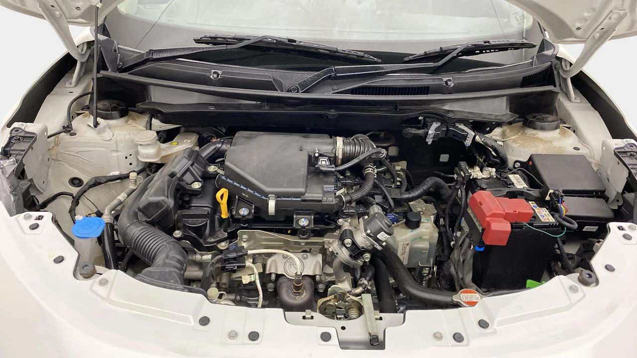 Engine bay of a Maruti Suzuki Swift