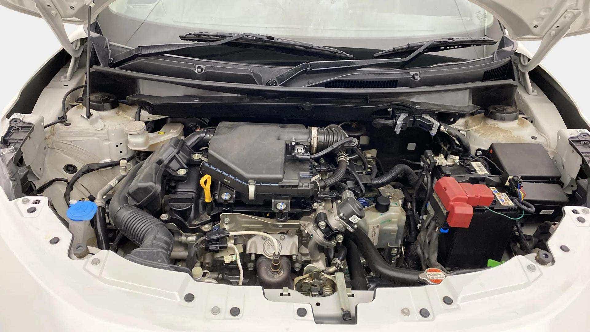 Engine bay of a Maruti Suzuki Swift