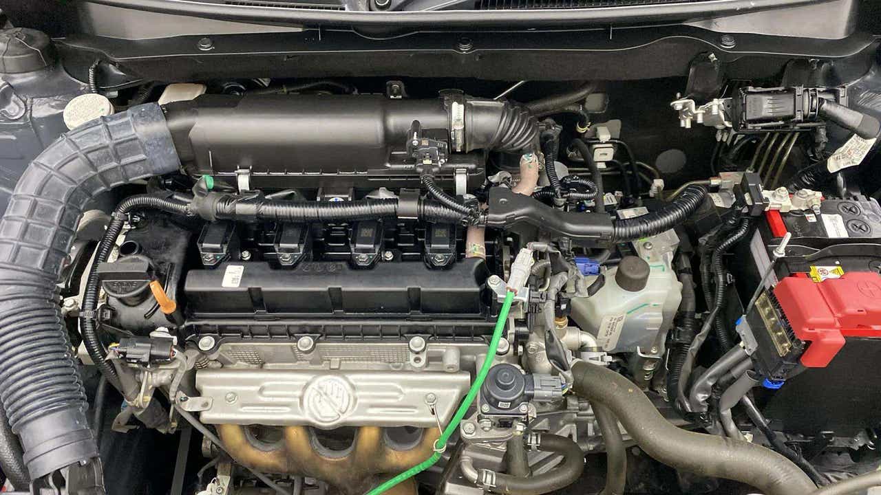 Engine bay of a Maruti Suzuki Swift