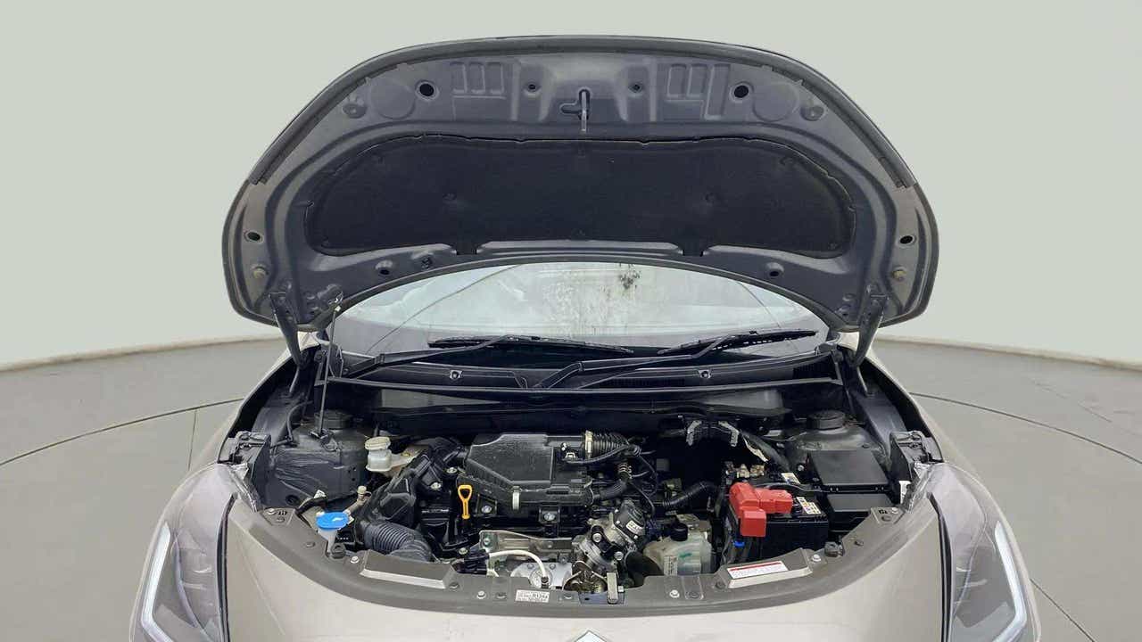Engine bay view of a Maruti Suzuki Swift