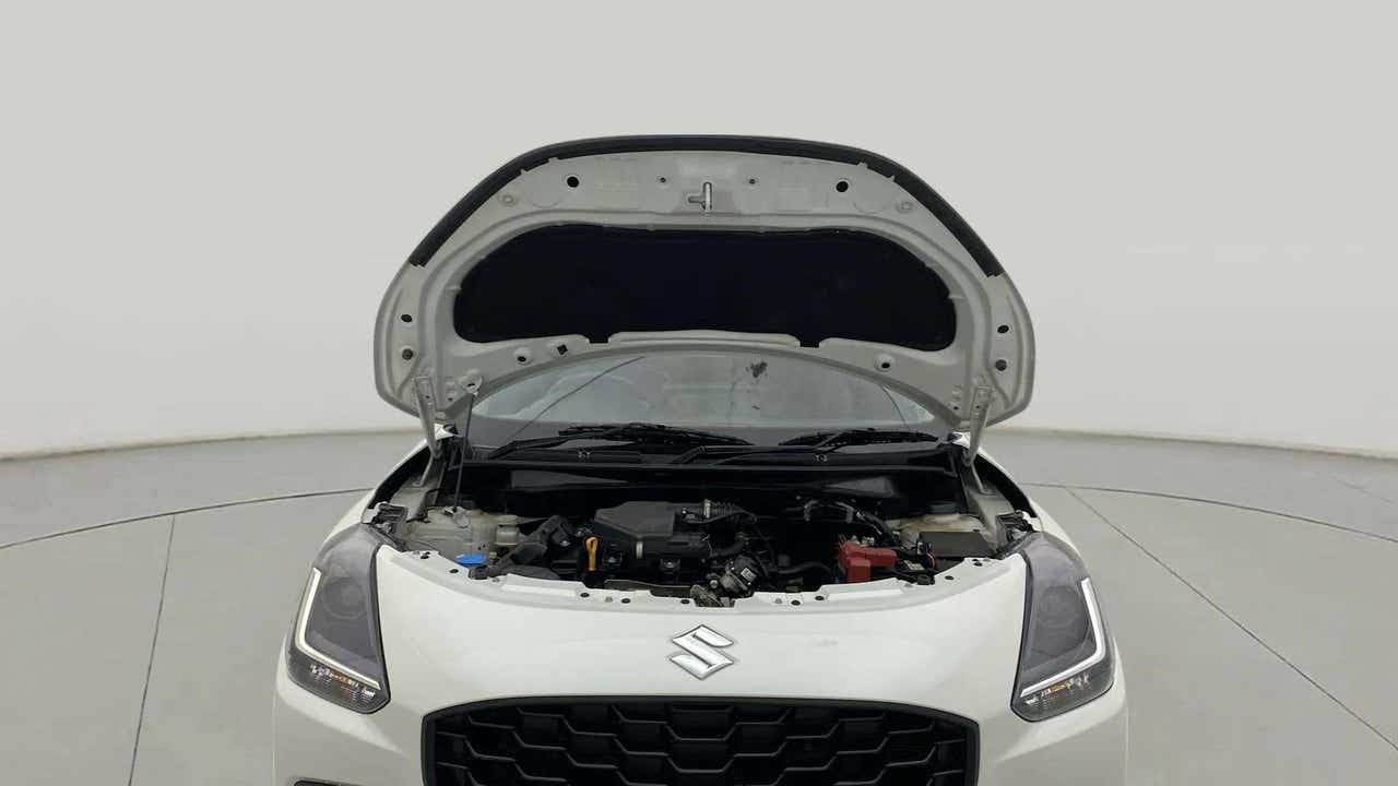 Engine bay view of a Maruti Suzuki Swift