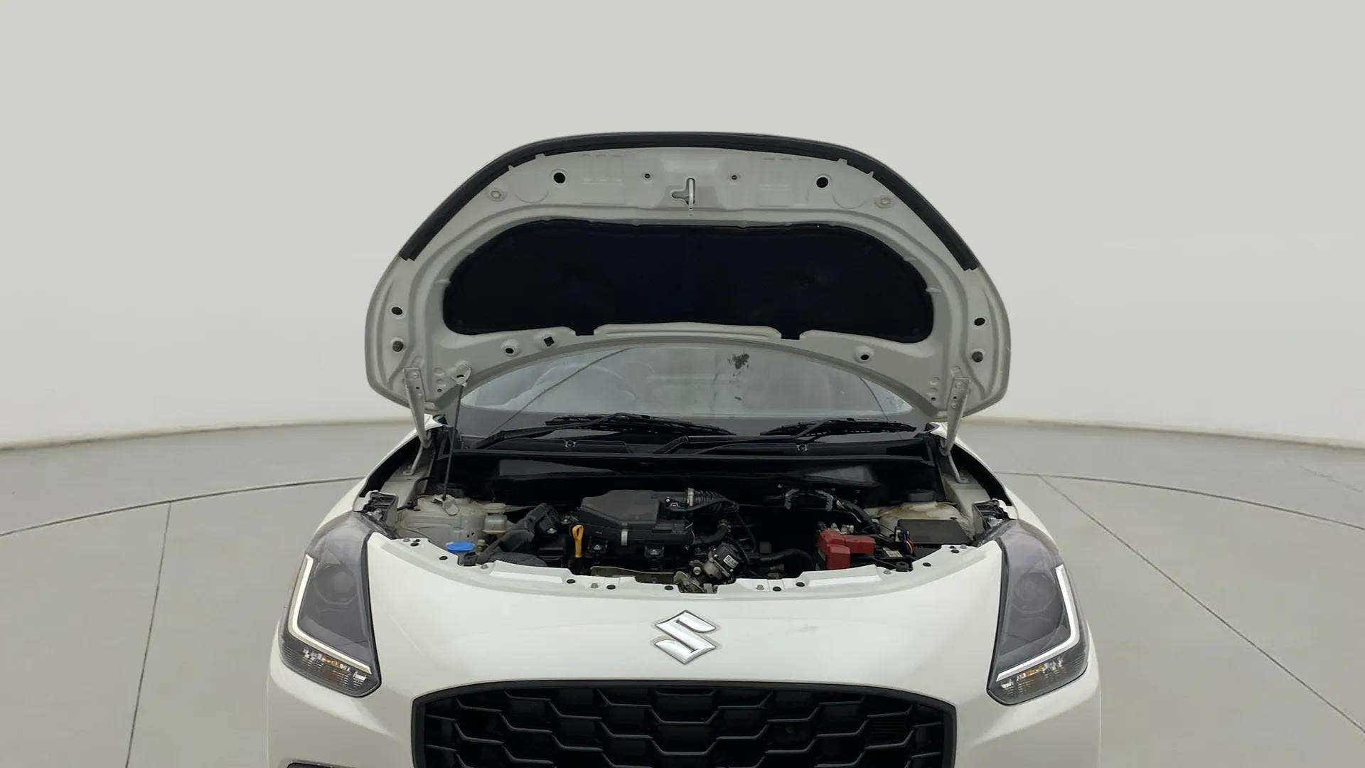 Engine bay view of a Maruti Suzuki Swift