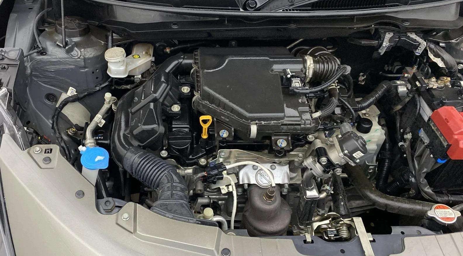 Engine bay of a Maruti Suzuki Swift
