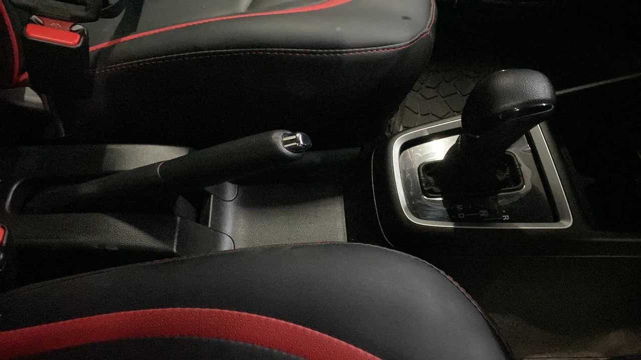 Centre console view of a Maruti Suzuki Swift 2021 - 2023