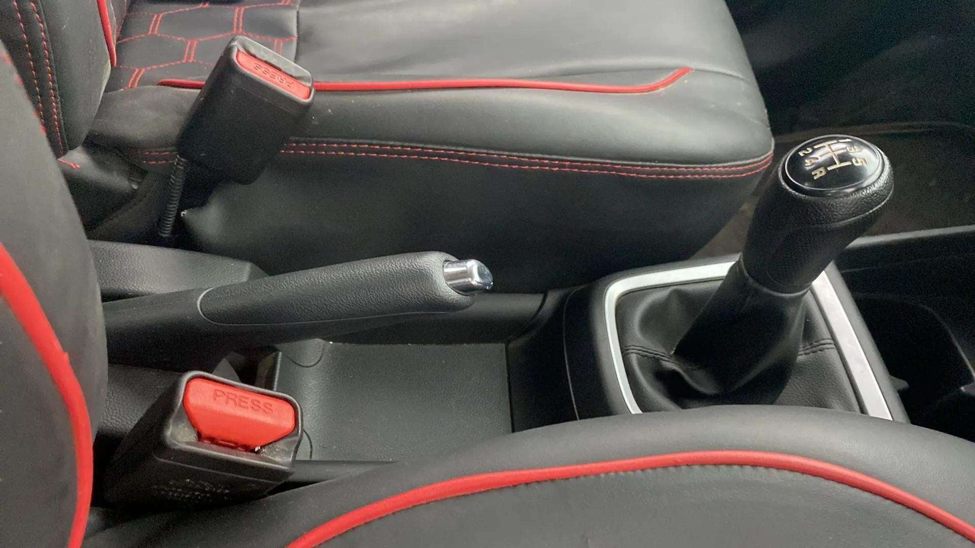 Center console view of a Maruti Suzuki Swift 2021 - 2023