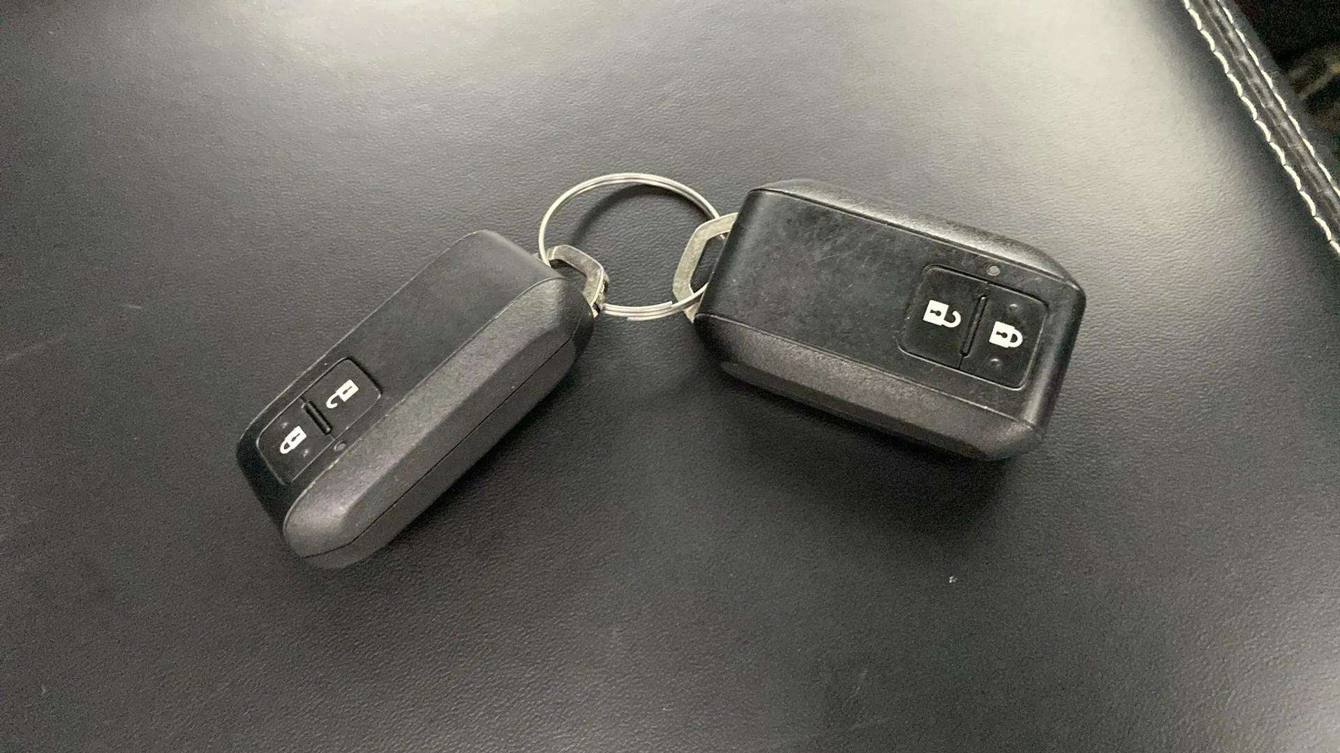 Car key fobs of a Maruti Suzuki Swift