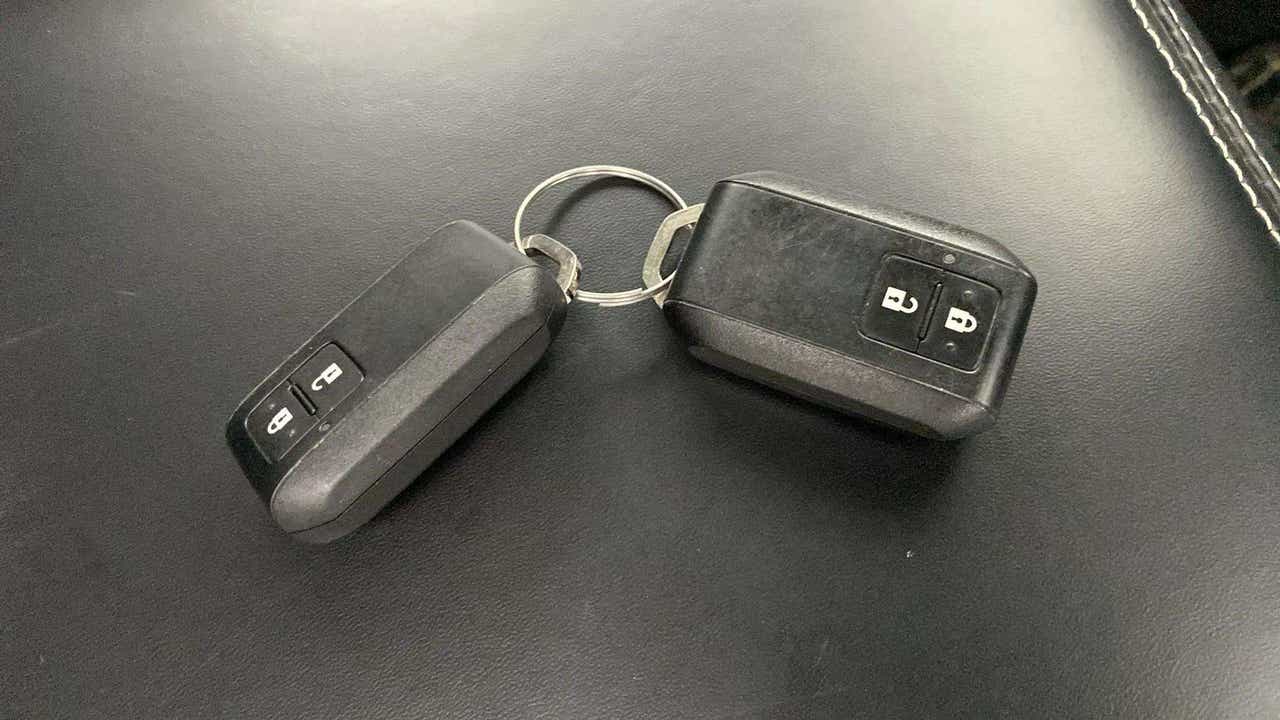 Car key fobs of a Maruti Suzuki Swift
