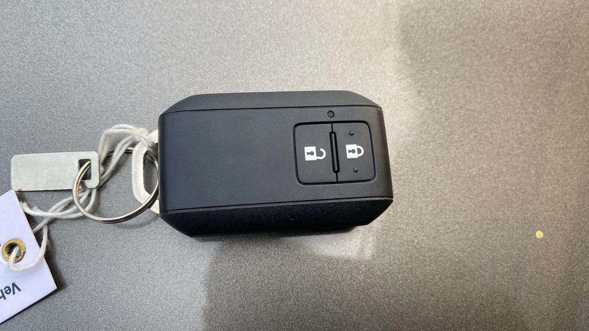 Car key fob of a maruti suzuki swift 2021 - 2023