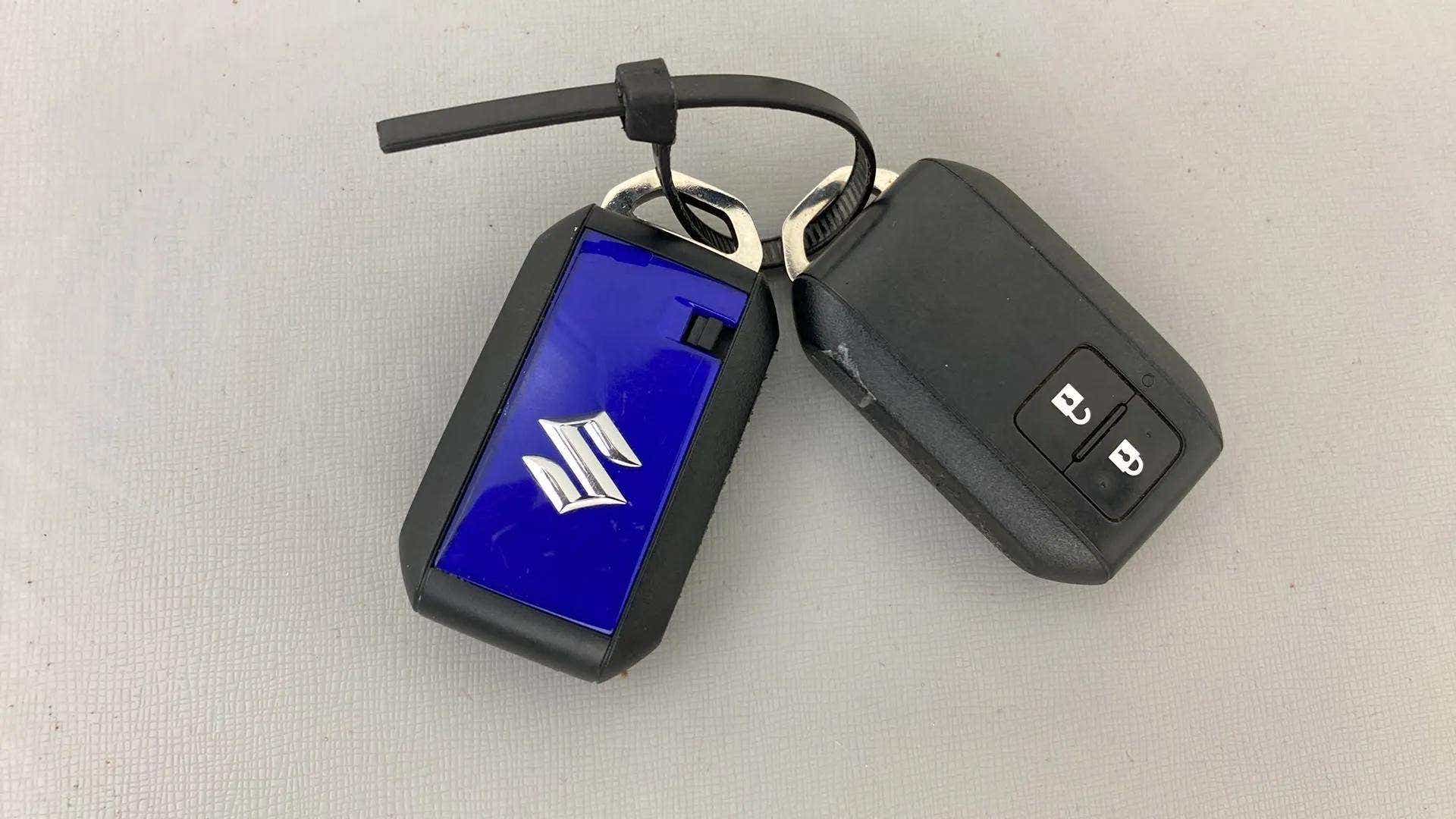 Car key fob of a Maruti Suzuki Swift 2021 - 2023
