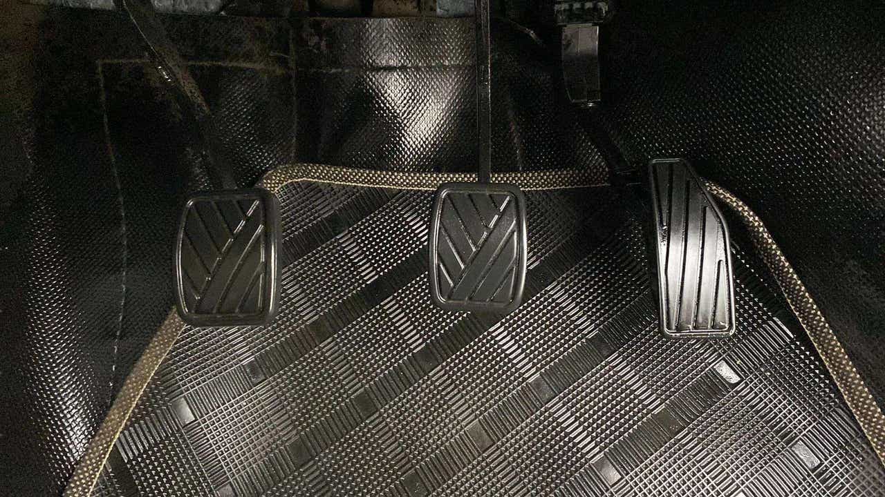 Foot pedals of a Maruti Suzuki Swift 2021 - 2023