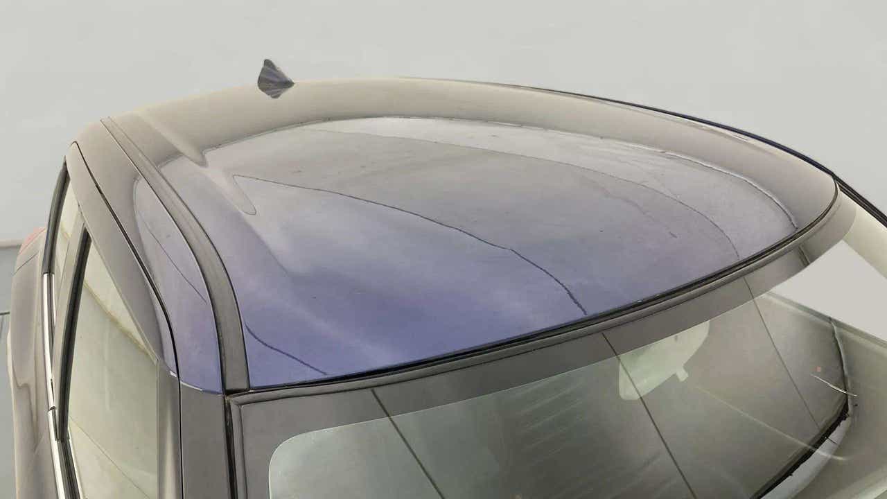 Roof view of a Maruti Suzuki Swift