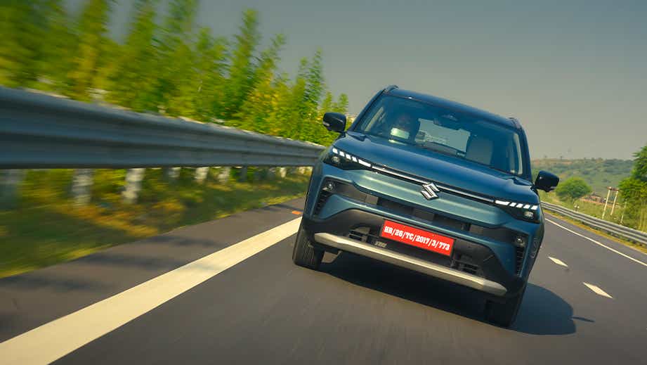 Front view of a eternal blue Maruti Suzuki Victoris
