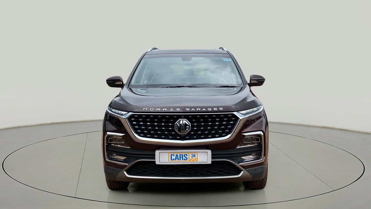 Front view of a MG Hector