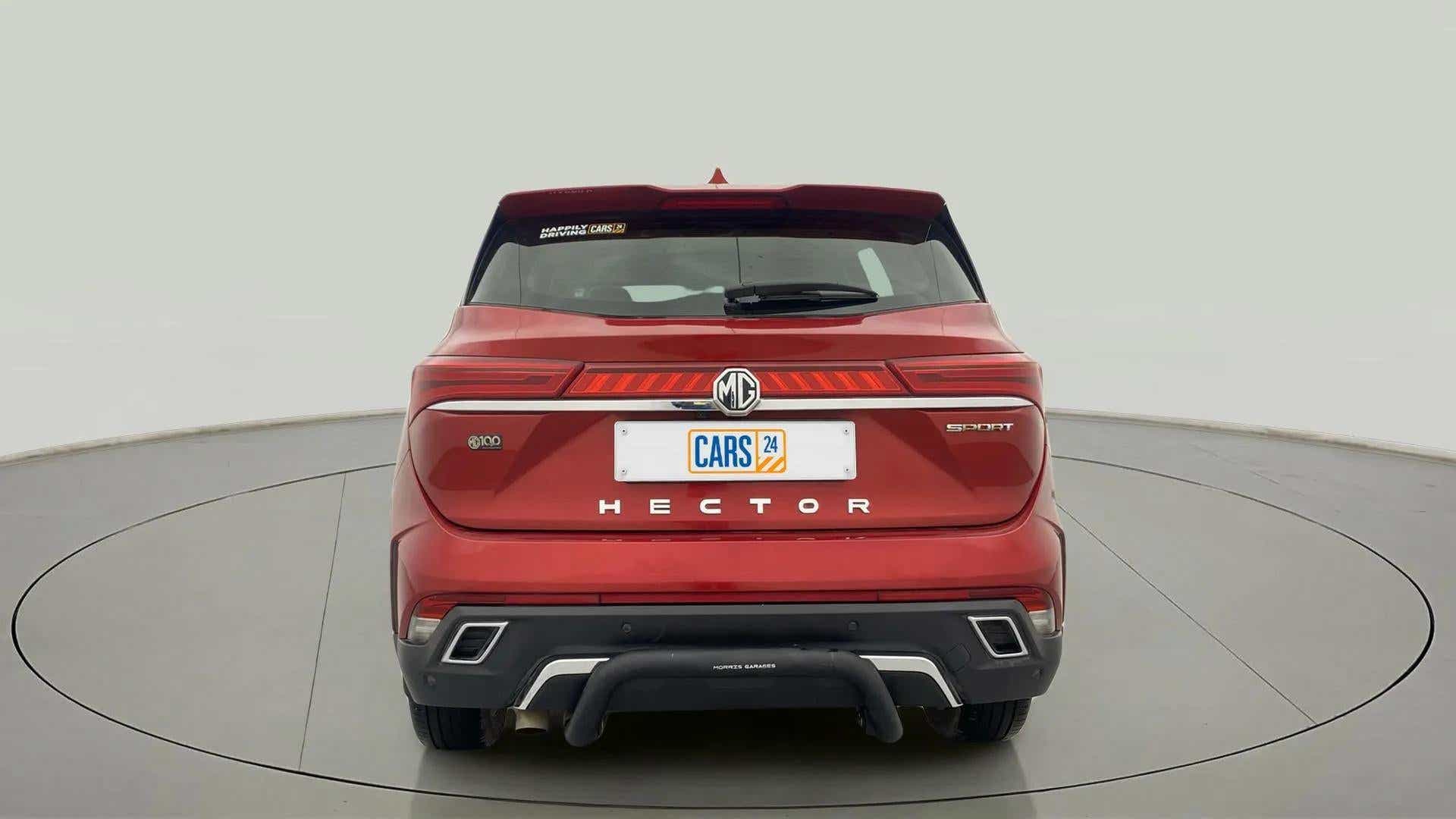 Rear view of a mg hector