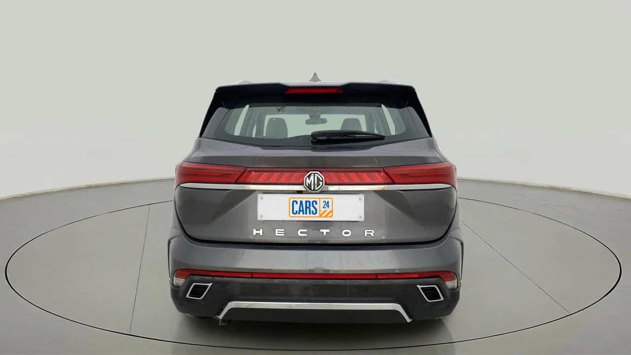 Rear view of a MG Hector