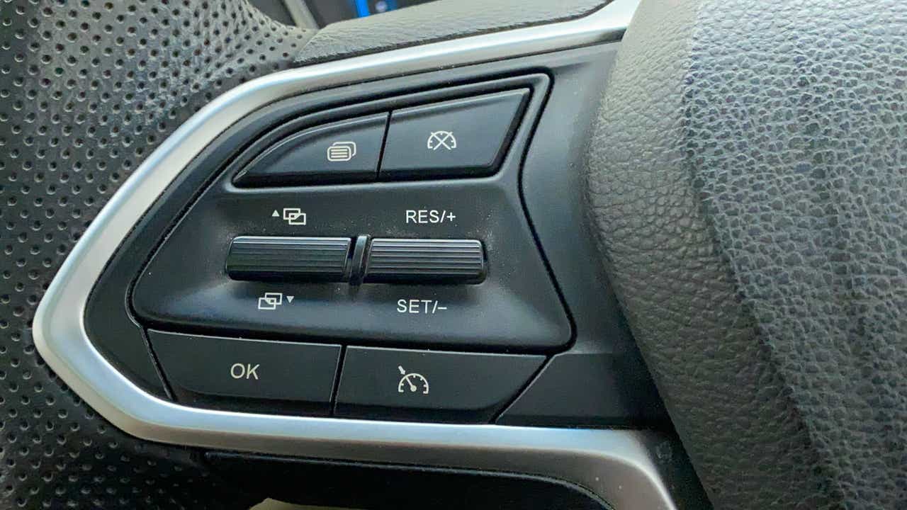 Steering wheel control buttons of a MG Hector