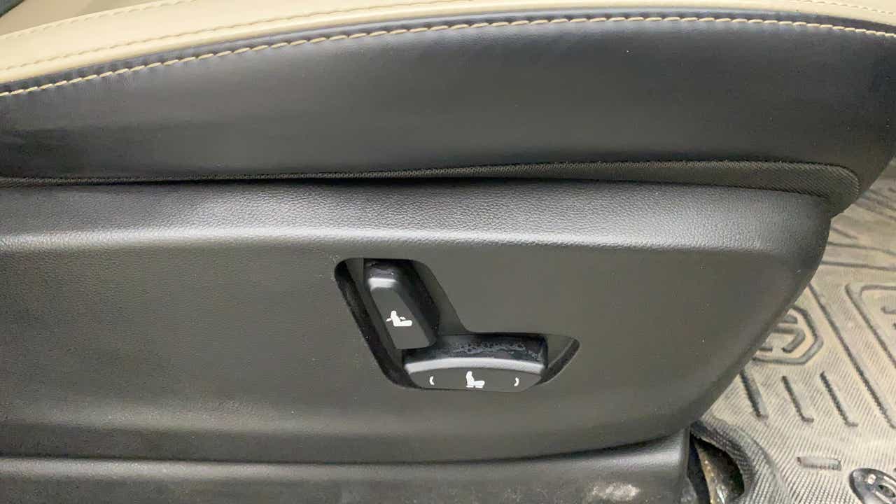 Power seat adjustment controls of a MG Hector