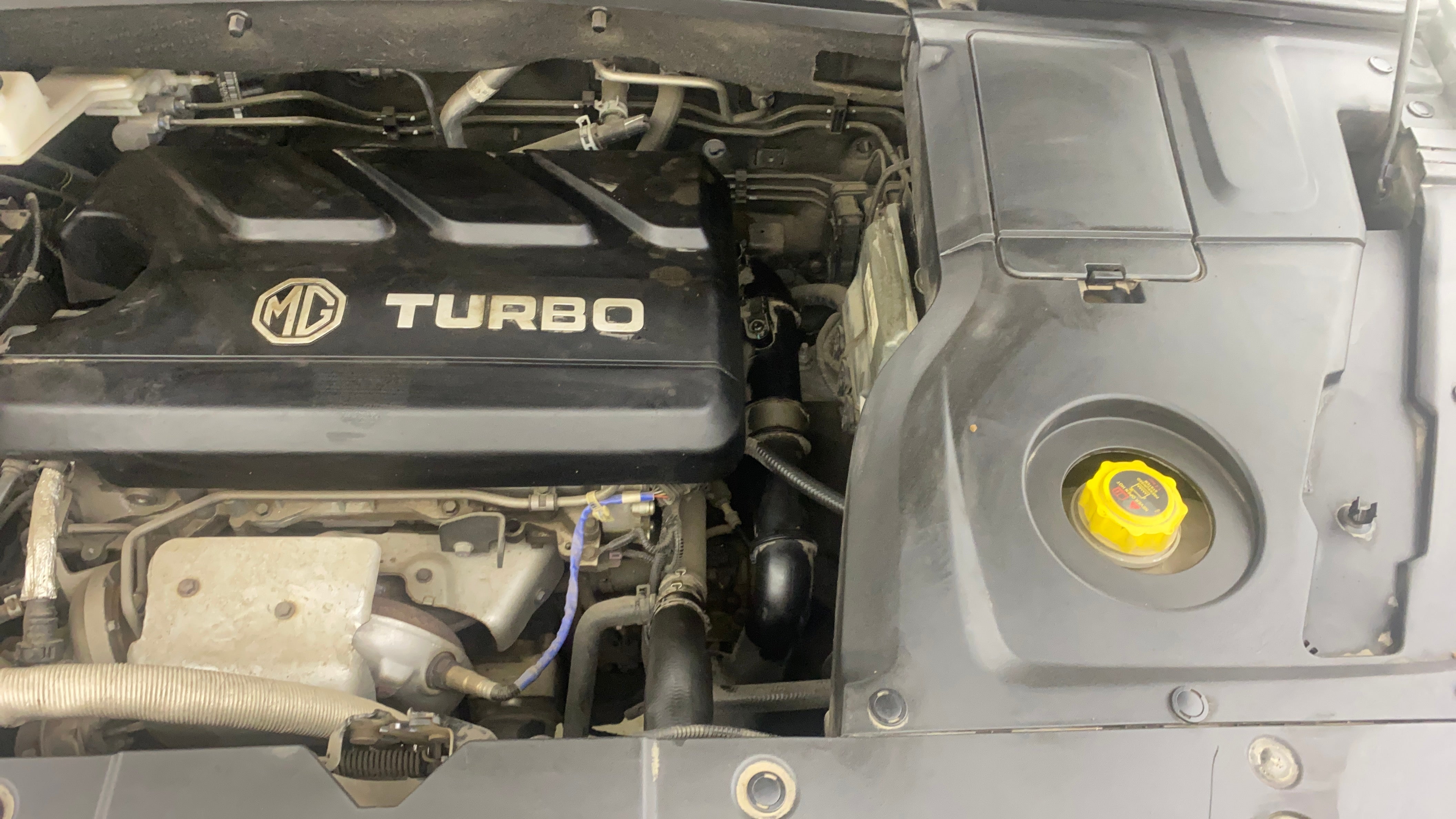 Engine bay view of a MG Hector
