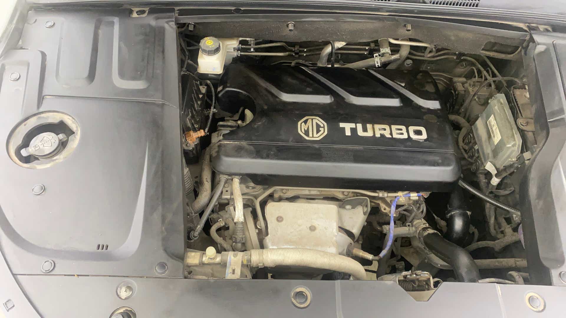 Engine bay of a mg hector turbo