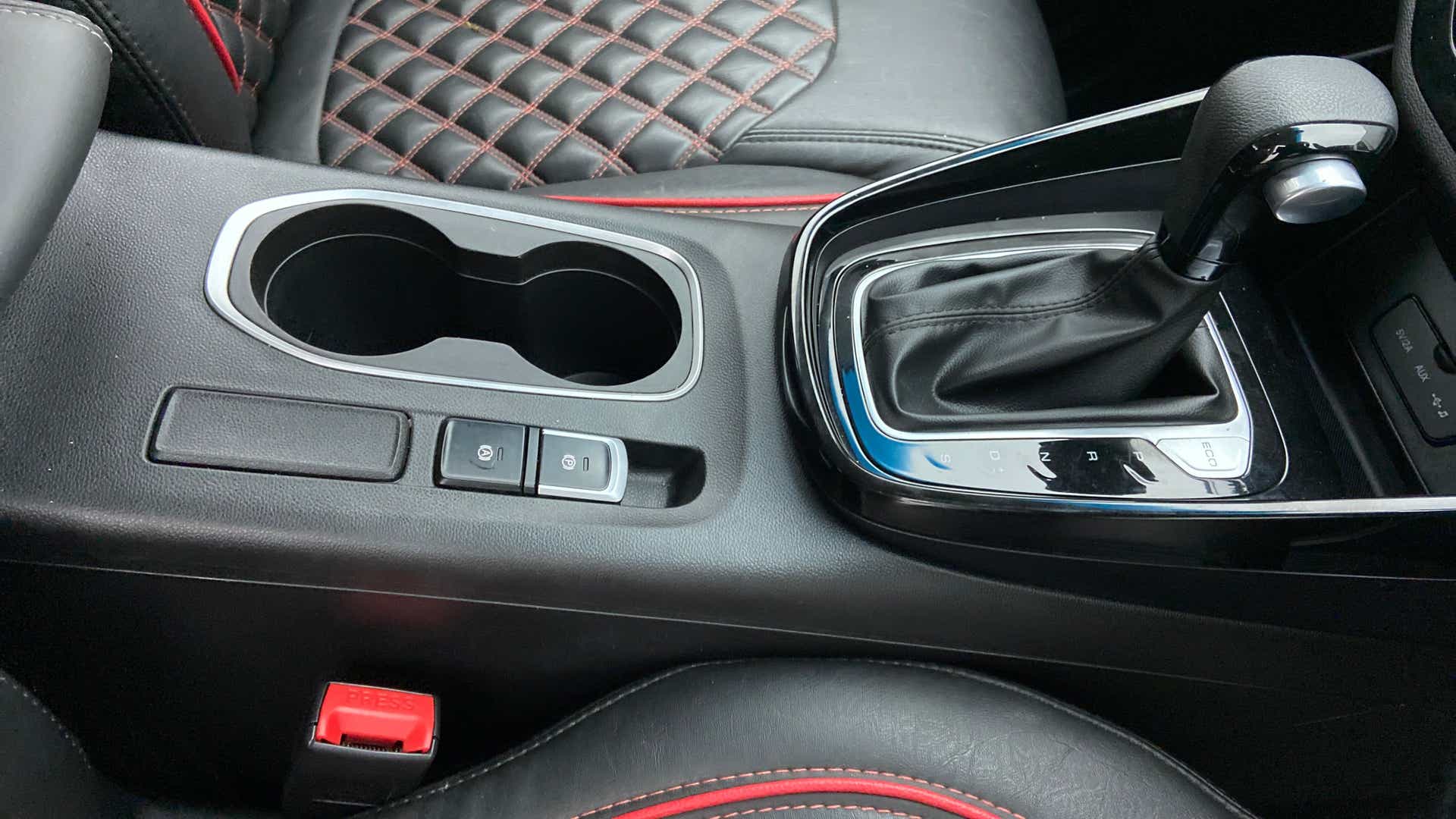 Center console view of a MG Hector