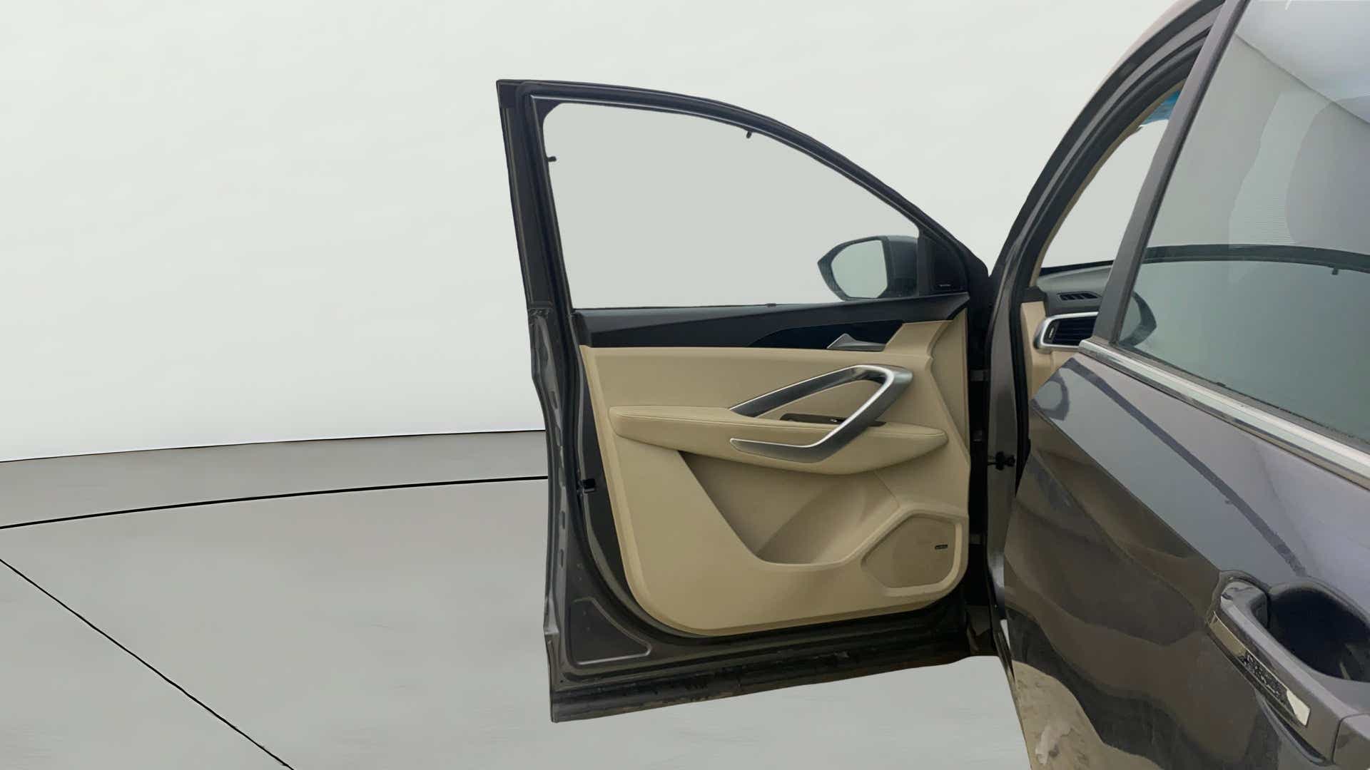 Front door interior of a MG Hector
