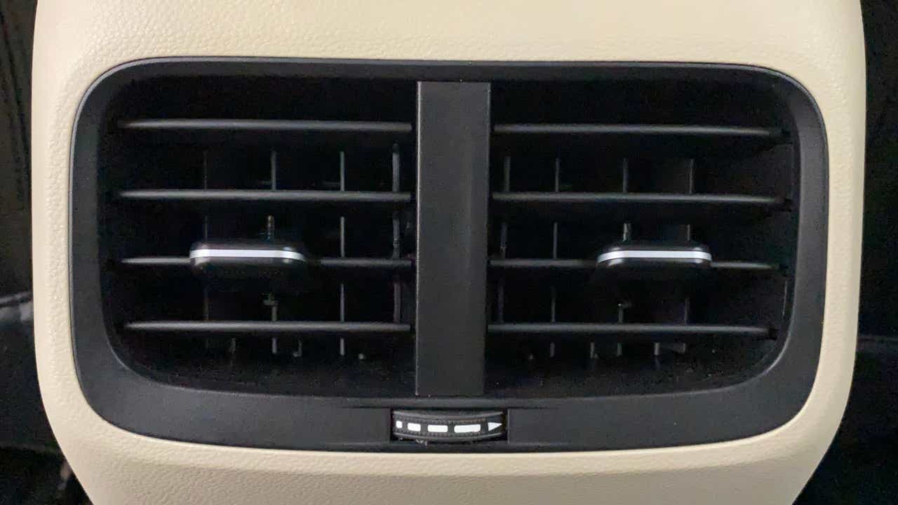 Close-up of rear ac vent of a MG Hector