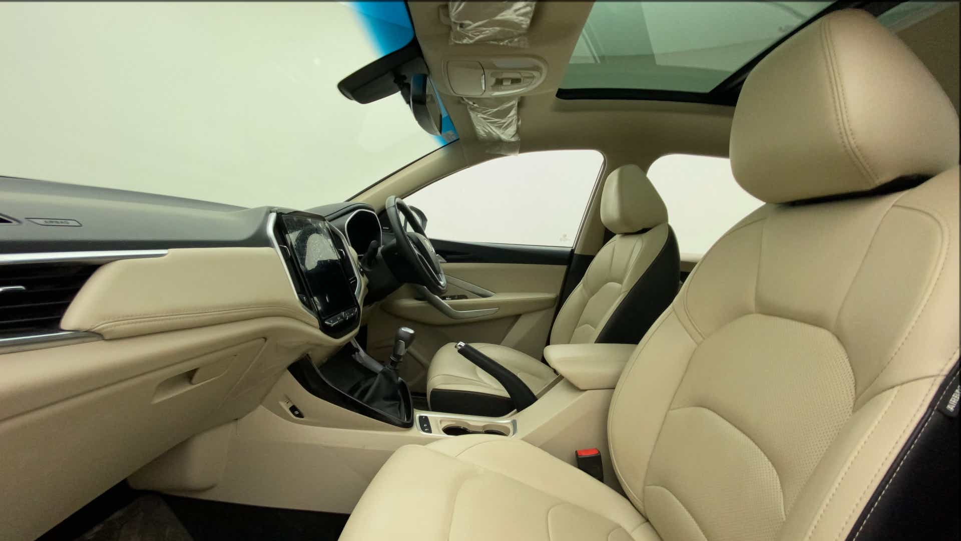 Front interior view of a MG Hector