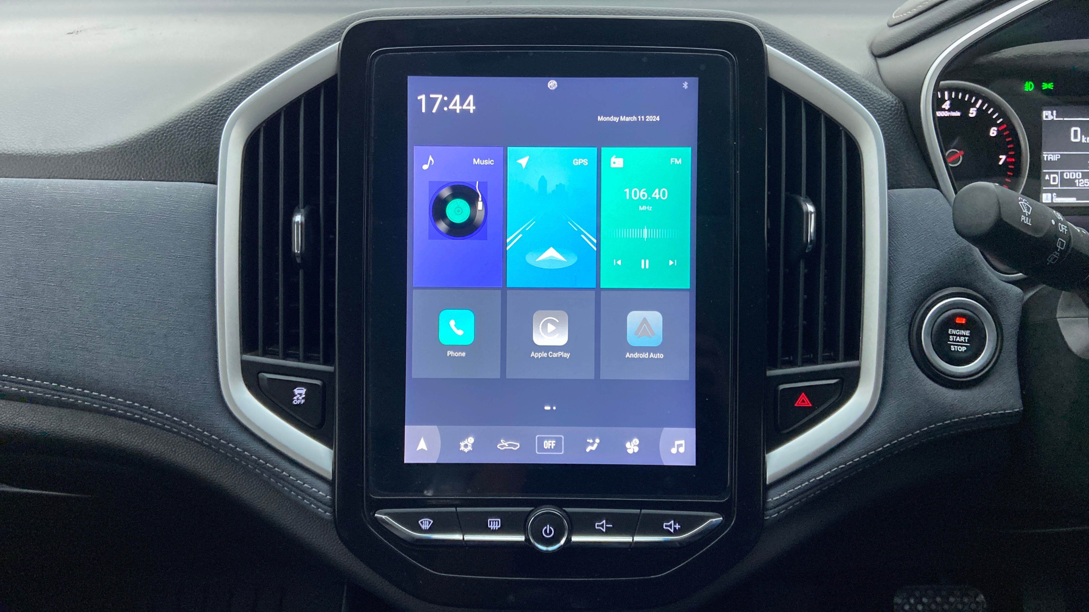Infotainment system of a MG Hector
