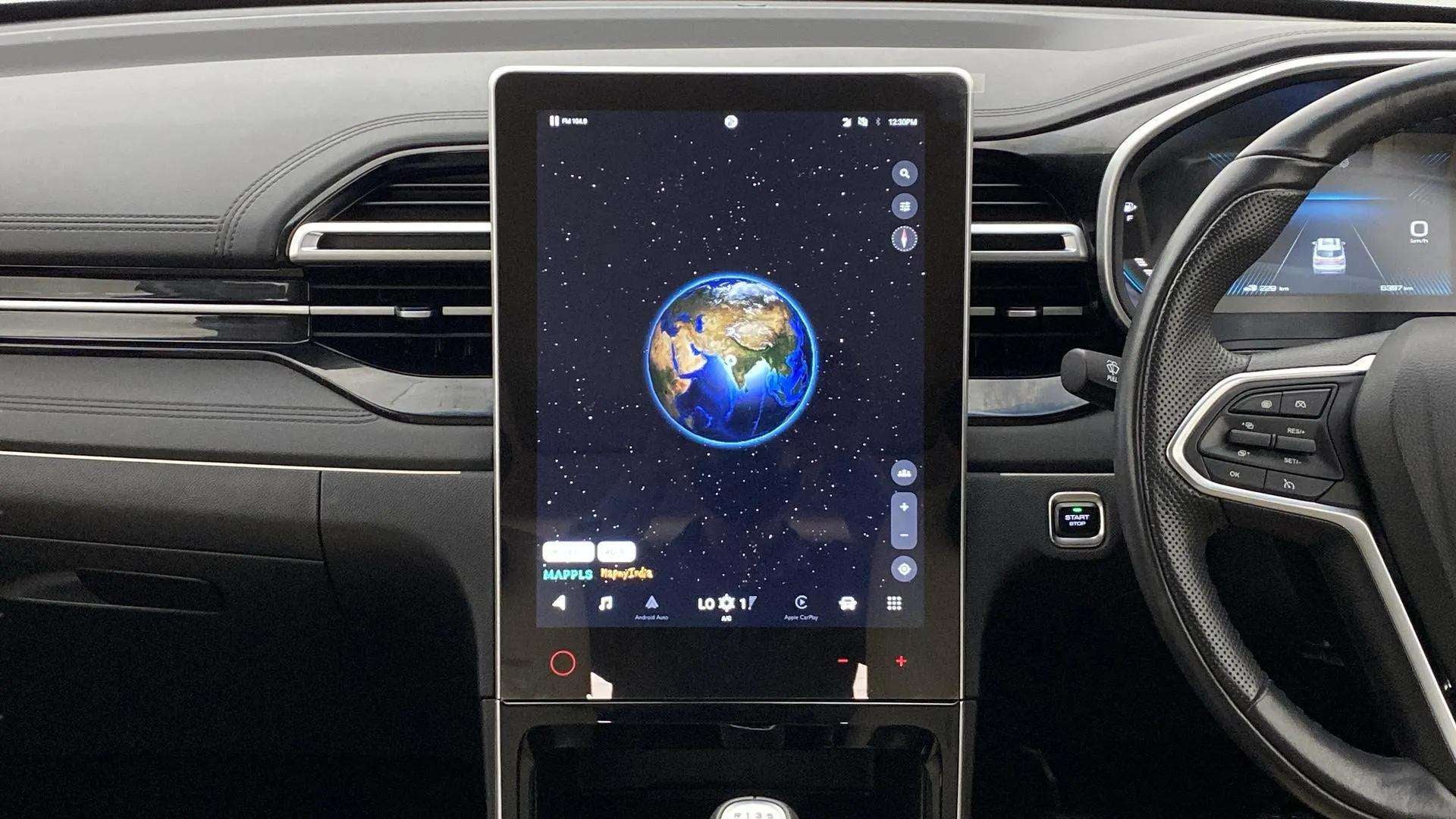 Central touchscreen display of a MG Hector interior