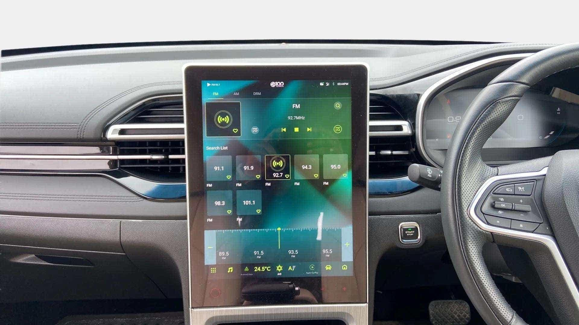 Interior dashboard of a MG Hector