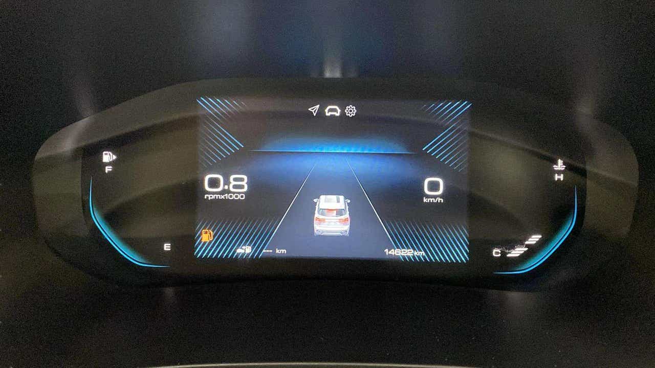 Instrument cluster display of an MG Hector