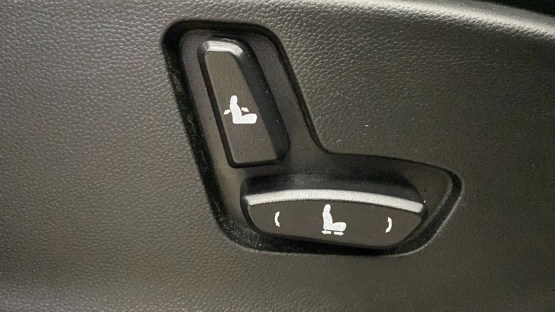 Seat adjustment controls of a MG Hector